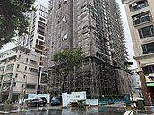 高雄三民區建案暴增…找車位好難　交通局：鼓勵增設民營停車場