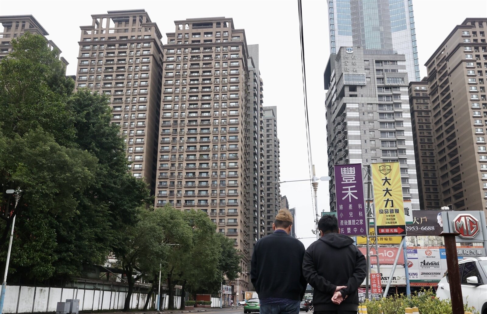 新竹市公告，115年期房屋稅全國單一自住房屋現值一定金額為185萬6600元。經估算，目前約有6.5萬戶可享全國單一自住稅率1%。示意圖。記者陳正興／攝影 