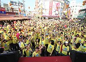 為桃園升格祈福　朝明宮路跑媽祖帶頭衝