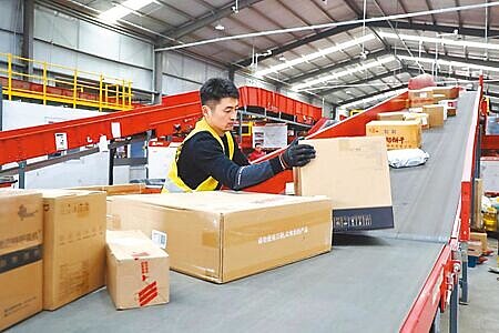 台灣整體電商物流2025年估仍維持正成長,未來流通研究所進一步推估2030年達到681.2億元規模。圖∕本報資料照片