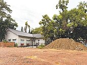 左營眷村建活動中心　民盼設遮棚