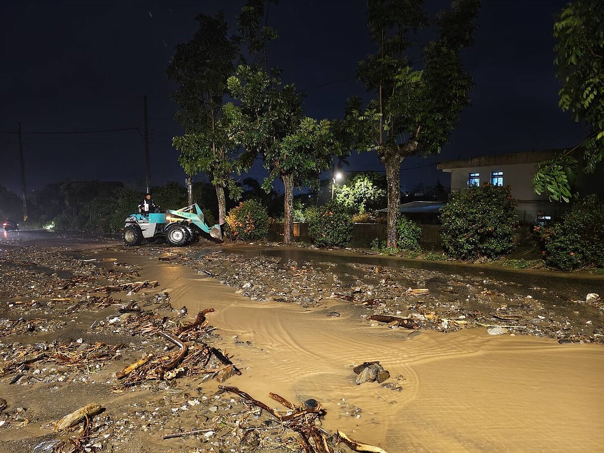 受颱風薇帕外圍環流影響,花蓮玉里鎮兩天累計雨量超過四百毫米,造成積淹水。圖/玉里鎮公所提供