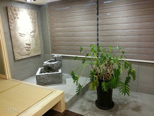 2.為了招財運設計的許願池,一旁擺盆栽,象徵樹水相生。