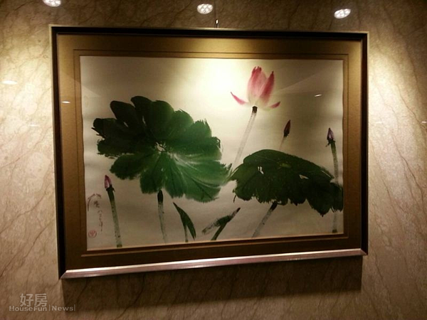 5.客廳牆上掛了幅水墨畫,代表背後有靠山。