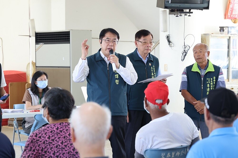 丹娜絲颱風過後,台南市府持續推動各項復原與救助工作。針對受損住屋提供每戶最高10萬元的修繕救助,自今(17)日起受理民眾申請。圖/新聞及國際關係處提供