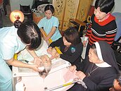 新一代沐浴車　到家幫你洗澎澎