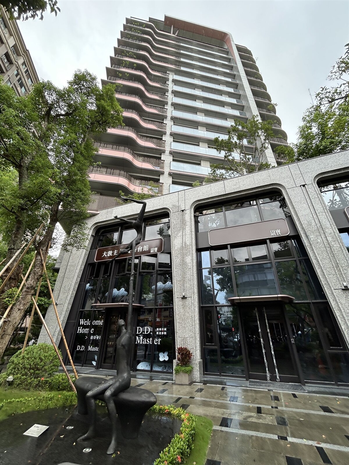 台中五期的「尉寶大敦主人」社區大樓案採先建後售,完工落成。記者趙容萱/攝影