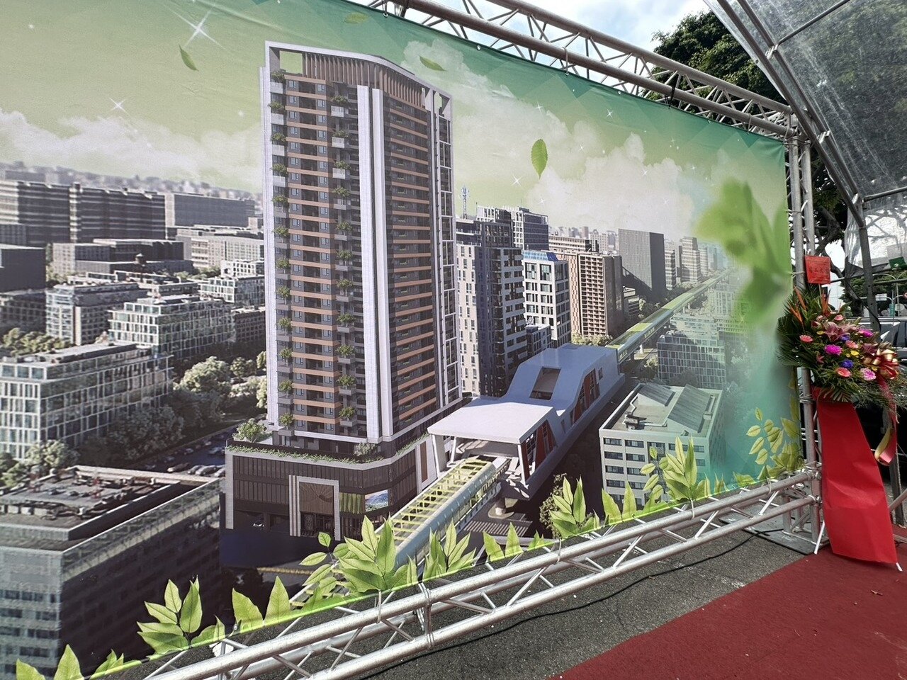 台中捷運綠線文心崇德站(G6)土地開發共構大樓昨動土,將興建結合商場、集合住宅功能的地上27層、地下5層複合式大樓,預計2030年初完工。記者黃寅/攝影