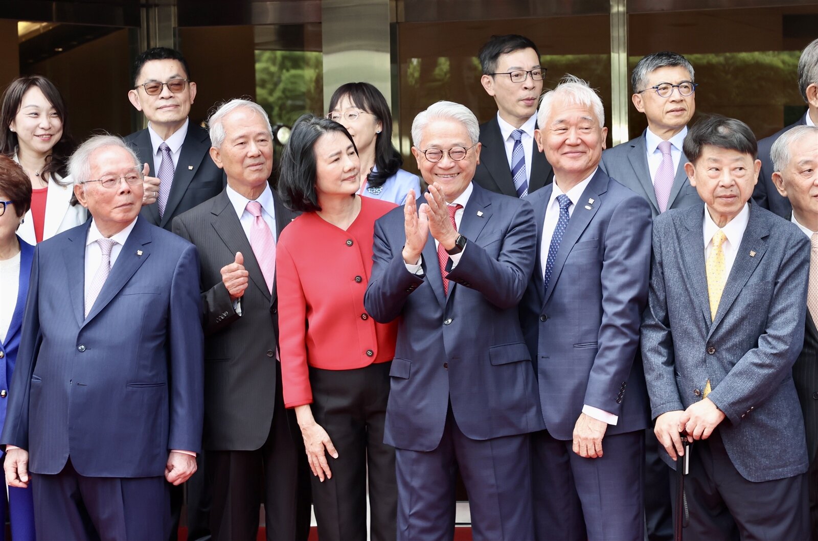 台新金控與新光金控，24日舉行合併揭牌儀式。記者胡經周／攝影 