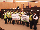 服貿爭議　桃縣民進黨團質疑航空城靠中吃飯