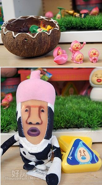 4.邵庭表示雖然有些產品很荒謬但還是想擁有它,例如圖中這超KUSO的疊疊樂玩具、以及可換上個人照片的娃娃。