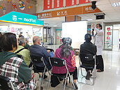 銀髮族　每四人一失眠