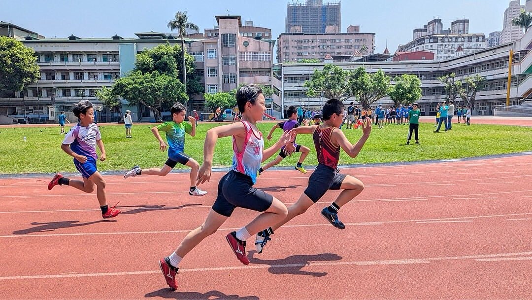 雙峰國小田徑比賽