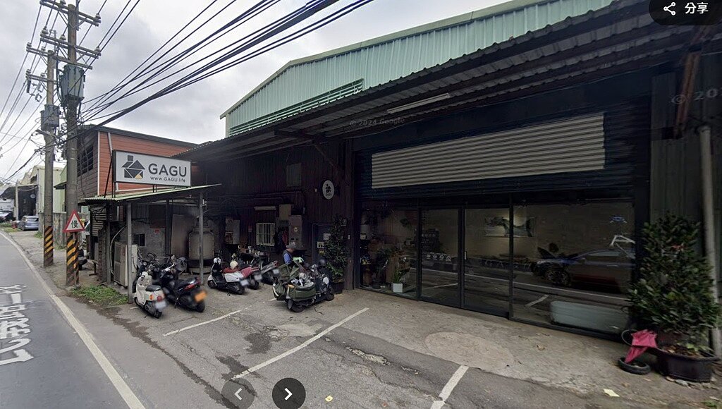 GAGU家具因資金問題申請暫時停業,員工上班時收到通知全都傻眼。圖/翻攝自Google地圖
