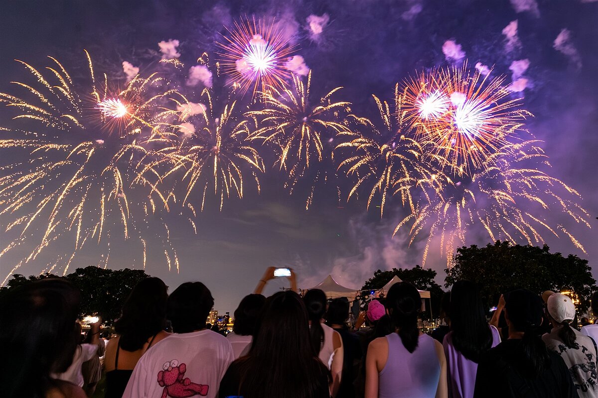 「2025大稻埕夏日節」8月6日即將展開，連續三週於週三晚上8時在大稻埕碼頭施放300秒主題煙火秀。資料照／大稻埕夏日節官網