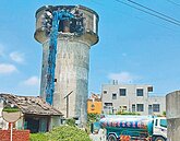雲林東勢地標水塔拆除　UFO景點夢碎