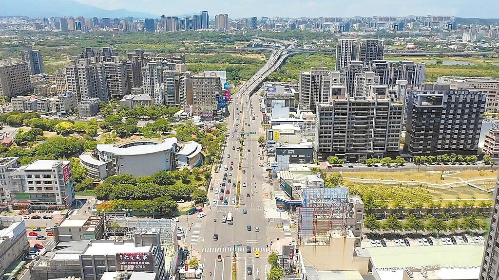 為疏解新竹縣竹北市通往竹科的通勤車流,新竹縣政府再獲交通部核定補助「大新竹興隆橋廊帶(竹北至園區)智慧交控計畫」經費。(新竹縣政府提供/陳育賢新竹傳真)