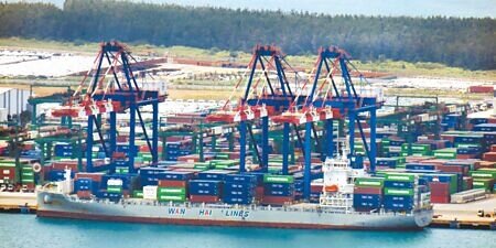 川普關稅仍未拍板,輸美產品持續提前拉貨,股市小幅震盪趨堅,估測6月景氣希望重回黃紅燈。圖∕本報資料照片