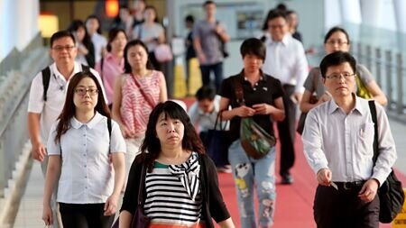 
為守護家人未來的幸福，壽險業者建議青壯世代提早規劃風險保障，選擇有提供高倍數壽險保障與分期定期給付功能的保單，達到穩健保障與有機會放大資產雙重目標。圖∕本報資料照片
