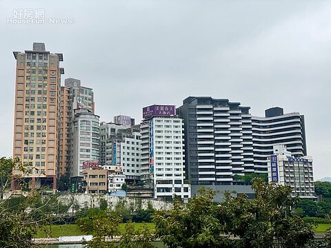 西曬vs.頂樓　網一面倒選「它」