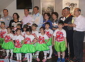 北埔桐花祭　春雪中席地品茶