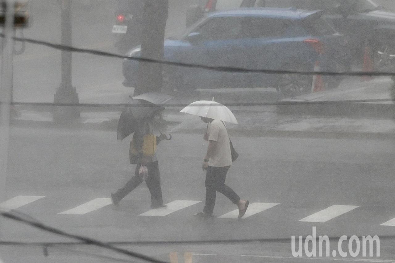 屏東縣霧台鄉、三地門鄉、瑪家鄉、來義鄉、泰武鄉、春日鄉、獅子鄉、牡丹鄉8個原鄉，及高樹鄉明天停止上班、停止上課。示意圖。聯合報系資料照 