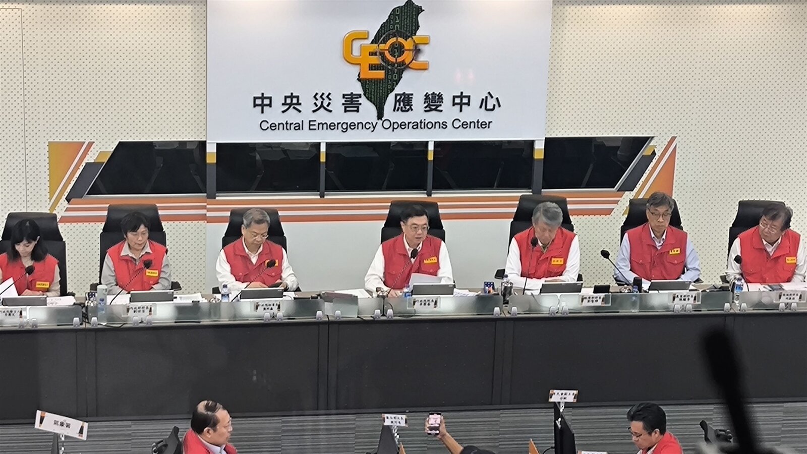 卓榮泰指示各部會全力投入救災。記者黃子騰/攝影