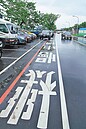 停車場太遠　就近停在機車道