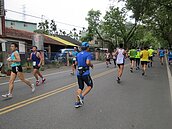 綠色隧道馬拉松賽　集集熱鬧登場