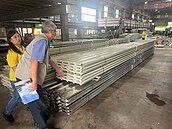 台南風災屋損鋼浪板需求增　民眾憂缺料　市府：每天可穩定供貨2000坪