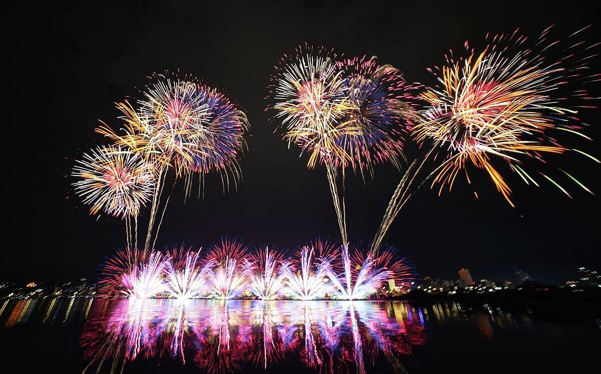 2025大稻埕夏日節8月推出4場煙火秀。圖/新北市政府提供