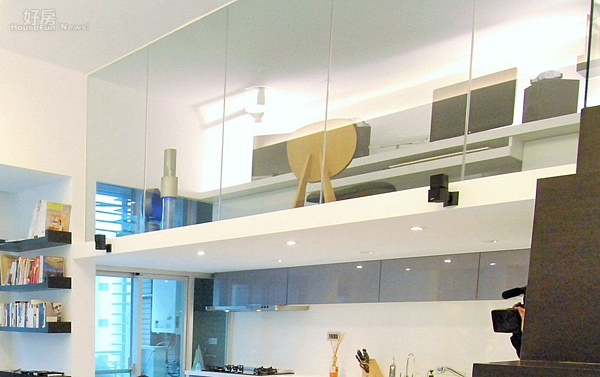 圖2:挑高設計的空間,二樓為主臥房。