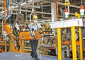 6月製造業景氣　續亮藍燈