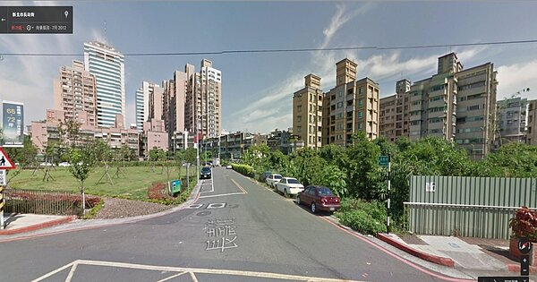 板橋埔墘地區,因無捷運直接經過,加上多為工廠及停車場用地,住宅行情呈現緩漲。(翻攝自Google Map)