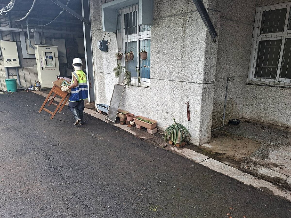 丹娜絲風災後房屋待修繕,市府盤點北門國小玉湖校區、蚵寮國小雙春校區將作為臨時安置場所,工務局表示,目前已有6戶可入住。圖/台南市政府提供