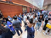 北漂辛酸誰懂？高雄人怨台北「難相處」：乾麵就要75元　出門老變落湯雞