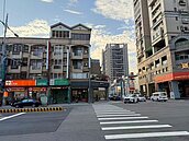 房市、經濟反轉……「雙貸族很慘」！專家揭法拍大增時間點