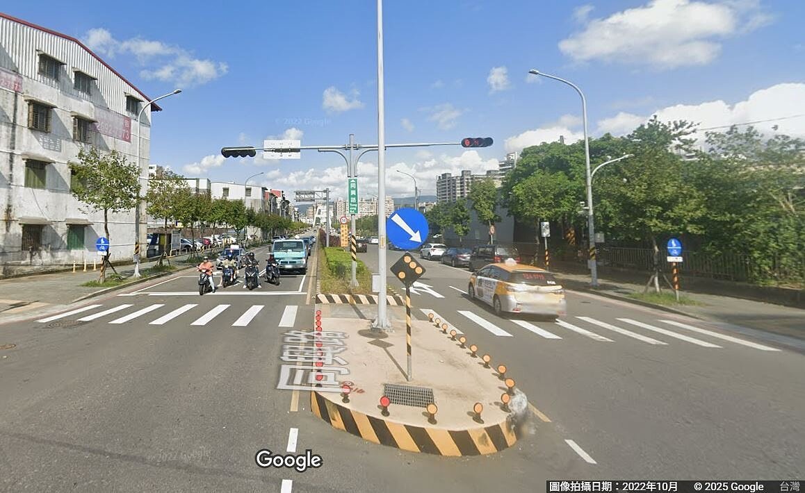 新北市汐止區同興路一帶住戶7日傍晚供電出異狀，新北捷運說，台電指與捷運汐東線工程有關，8日早將讓台電進場檢測，確認原因。圖／翻攝自GoogleMap
