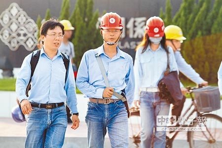 勞工團體縮短工時訴求,預計明年進入立法程序。(本報資料照片)