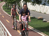 享受城市慢活　桃園市打造樂活南崁溪水岸空間