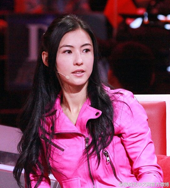 現代婚緣的奇女子－張柏芝與鄧文迪的異同(取自張柏芝微博)