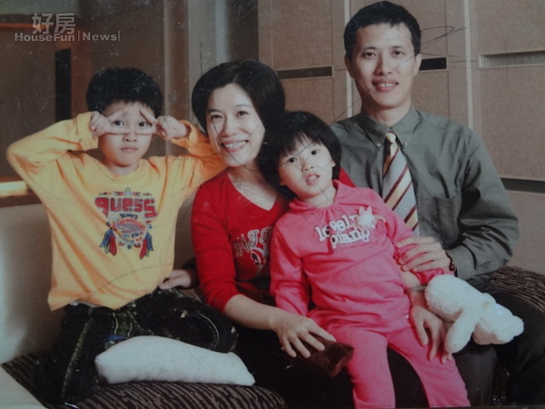 趙靖宇老照片專題,買金拍屋