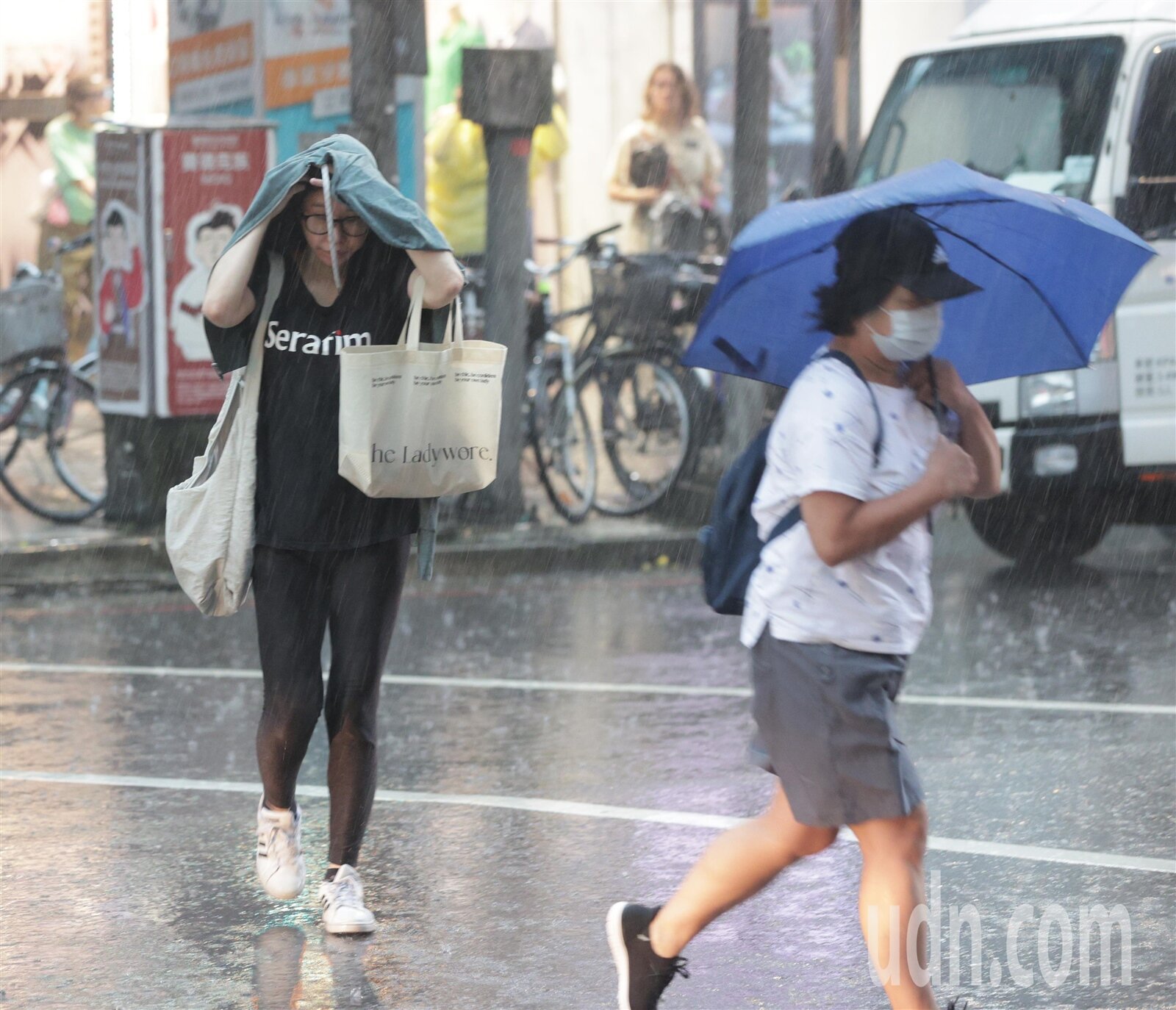 12縣市大雨特報,恐一路下到晚上。聯合報系資料照片