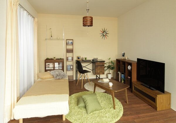 以茶几為空間中心,適合喜歡邀請朋友作客的人。(翻攝自ZIPANGs(ジパング).com)