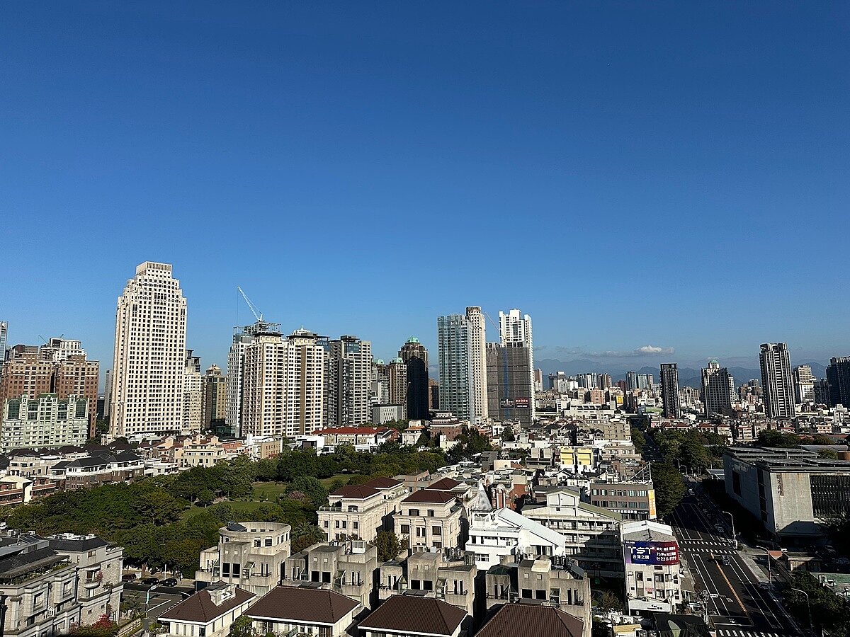 台中七期市政核心區高價產品銷售穩，今年上半年住宅與商辦六大新案合計貢獻近80億元成交量，「惦惦賣」創佳績。圖／好房網News記者林和謙／攝
