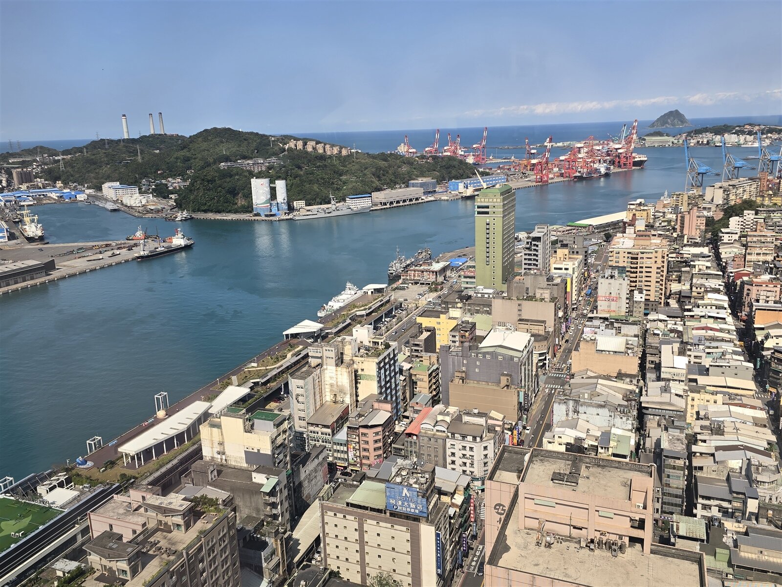 基隆腹地小,但有基隆港優勢,地方長期以來都有合併東北角、北海岸成「大基隆市」聲音。記者游明煌/攝影