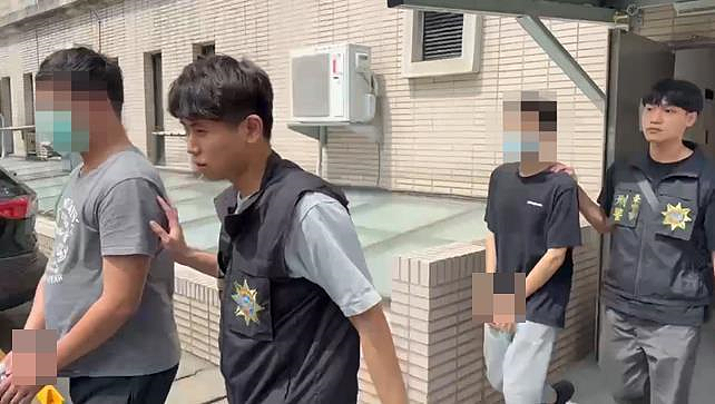 台中警方破獲國內首例智慧型盜刷集團，逮捕楊姓主嫌等20人，依詐欺等罪嫌送辦。圖／警方提供
