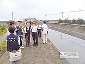 禦潮閘門不常開　過湖排水臭難當