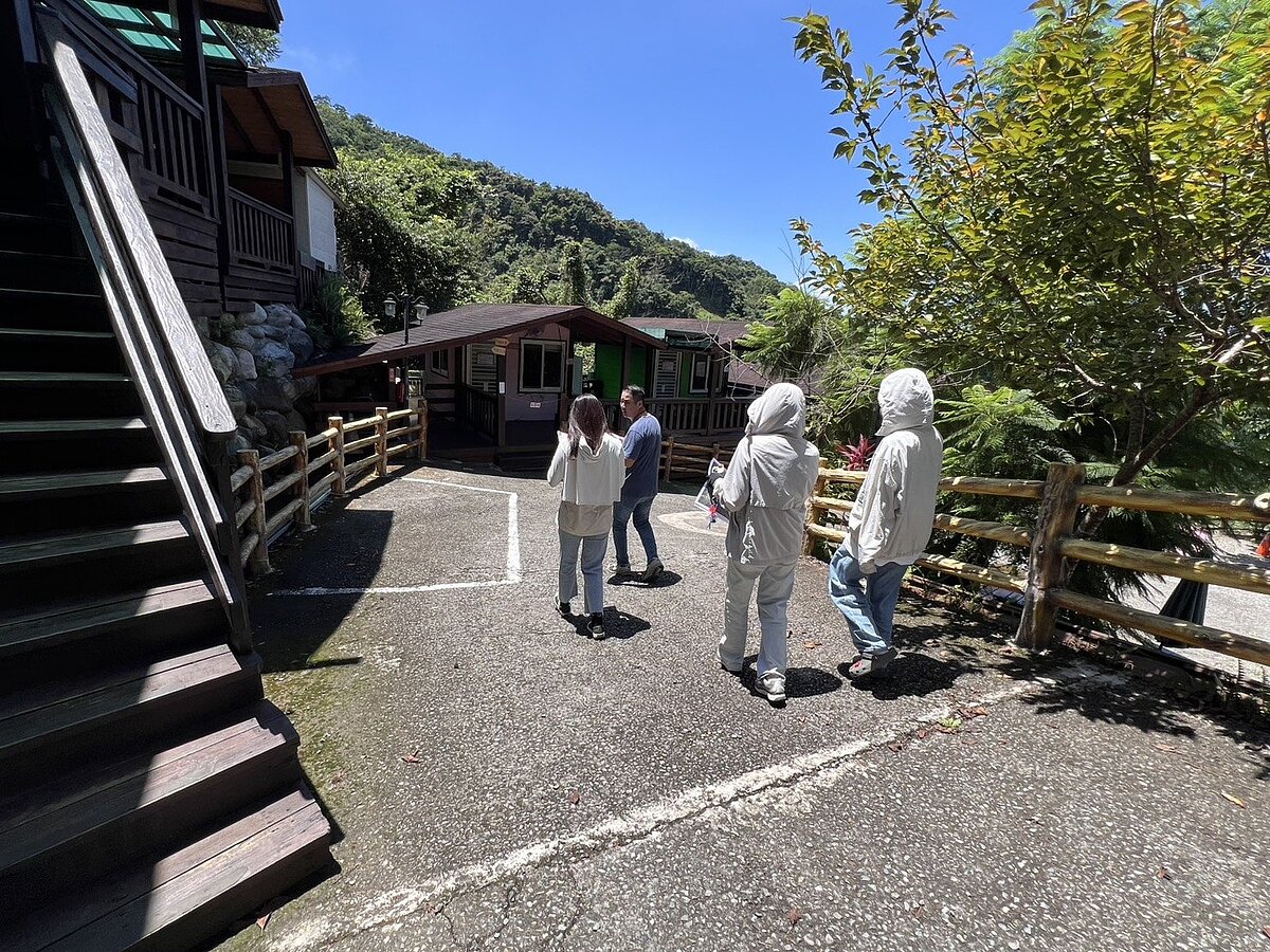 苗栗縣政府鎖定一階申請掛件都沒有即營業露營場,8月14日、15日各稽查1家,將依區域計畫法開罰6萬元起跳。圖/苗栗縣政府提供