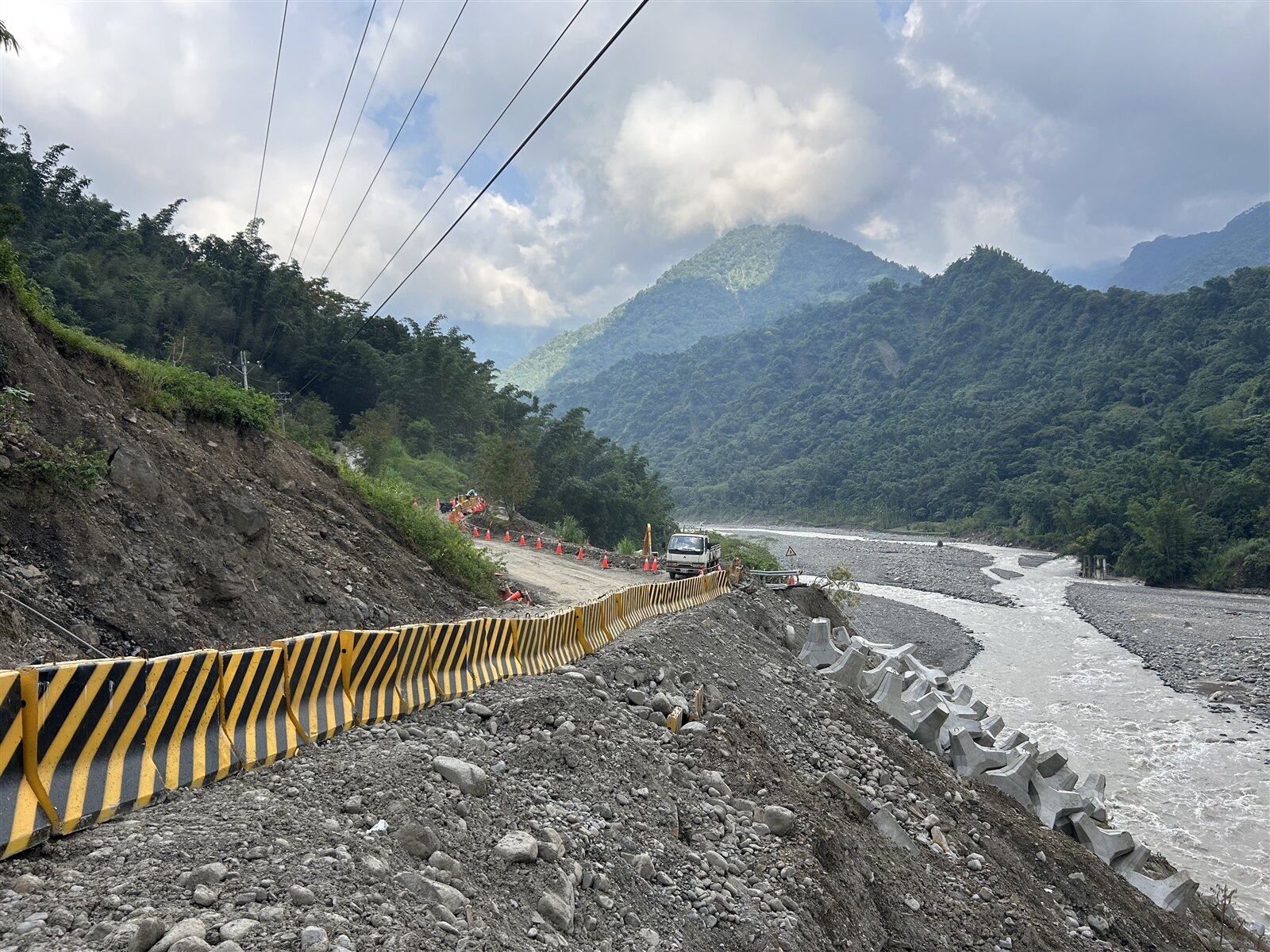 南部連日豪雨重創高雄山區,國稅局宣布啟動災後稅務減免。記者徐白櫻/攝影